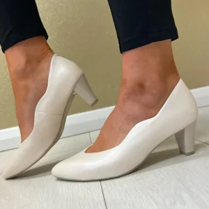 Caprice Cream Pearl Leather Low Heel Court Shoe 22400-20 140