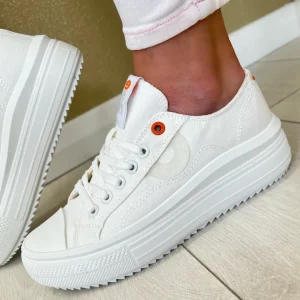 Refresh Ladies White Canvas Laced Trainer 172719