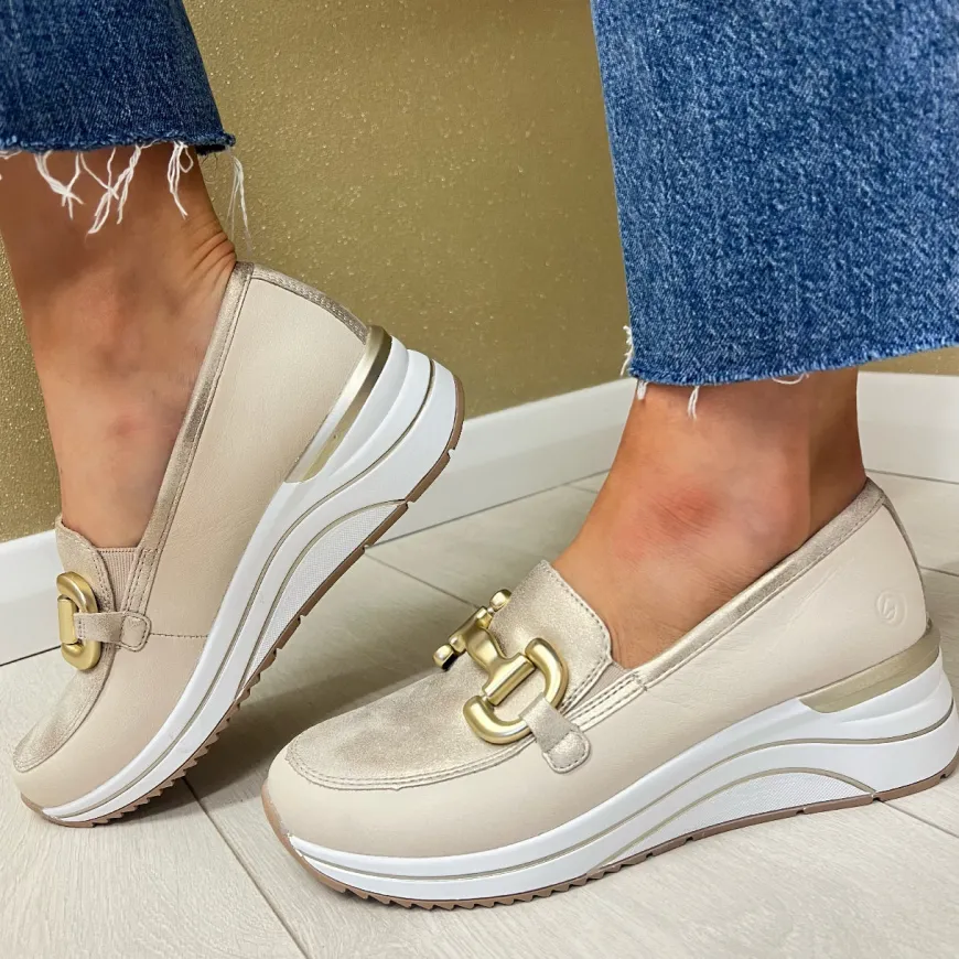 remonte_ladies_beigemetal_2.webp Remonte Ladies Beige/Metallic Wedge Gold Chain Loafer Shoe R0T12-60