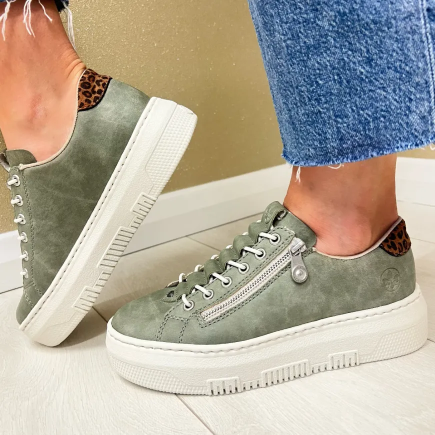 rieker_ladies_green_light_0.webp Rieker Ladies Green Lightweight Bungee Lace/Zip Trainer M1952-52