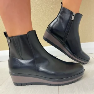 Susst Ladies Black Low Wedge Ankle Boot HILTON24