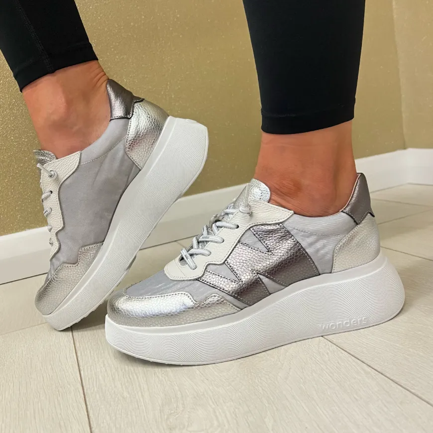 wonders_silvermeshmetal_c_0.webp Wonders Silver/Mesh/Metal Combination Bungee Lace Slip-On Trainer A-3622