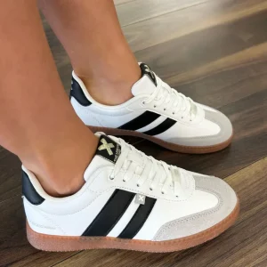 XTI Ladies White Combination Laced Trainer 143485